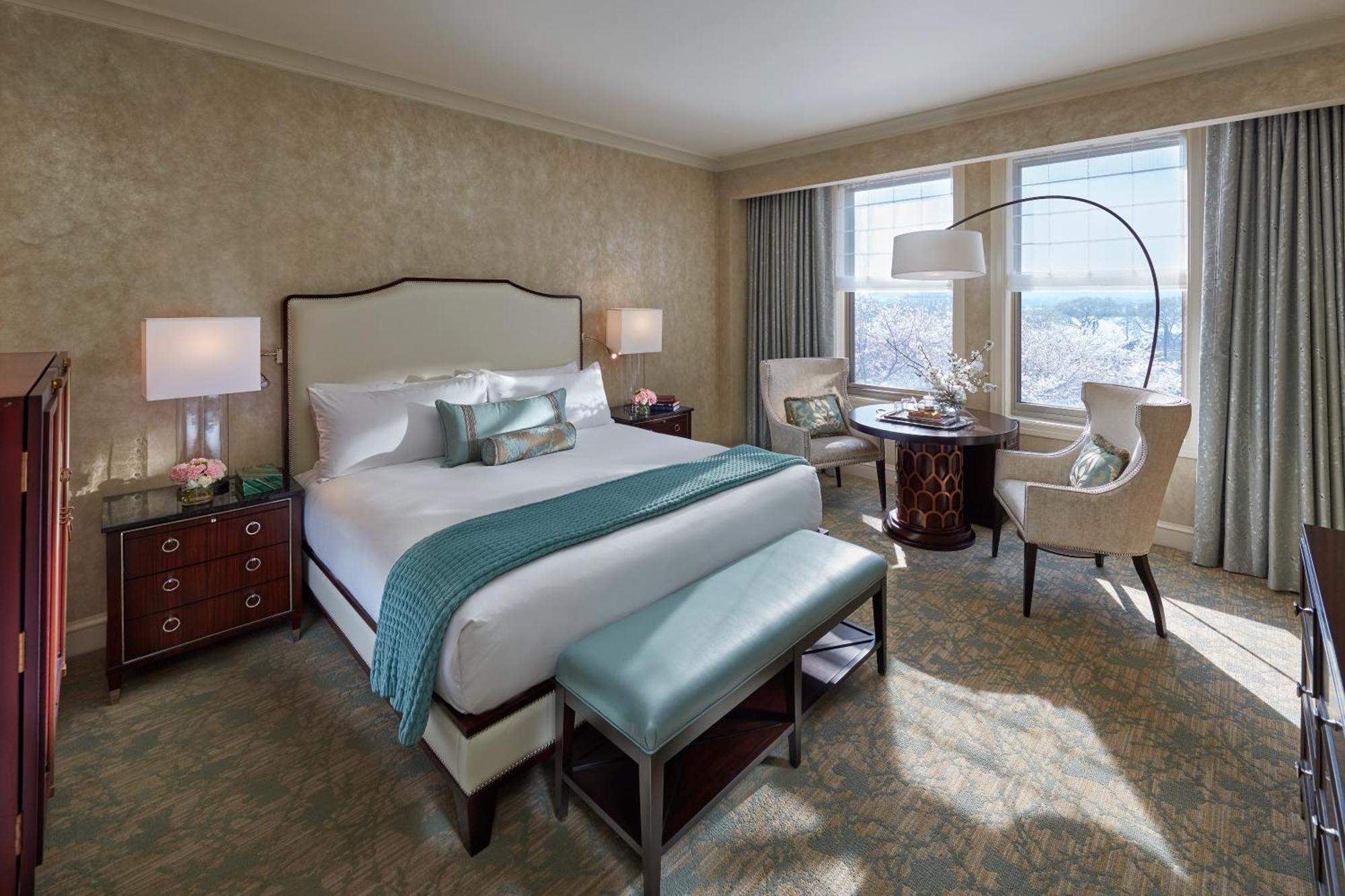 Deluxe Water View King Room,1588084977:JPEG
